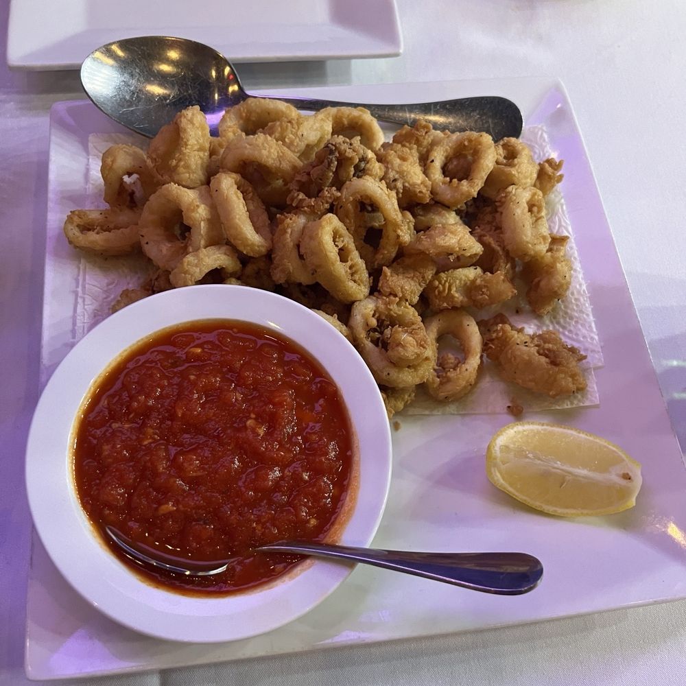 Chef’s Roma Kitchen - Fried Calamari - Italian Near Me - Henderson, Nevada Chef’s Roma Kitchen - Fried Calamari - Italian Near Me - Henderson, Nevada