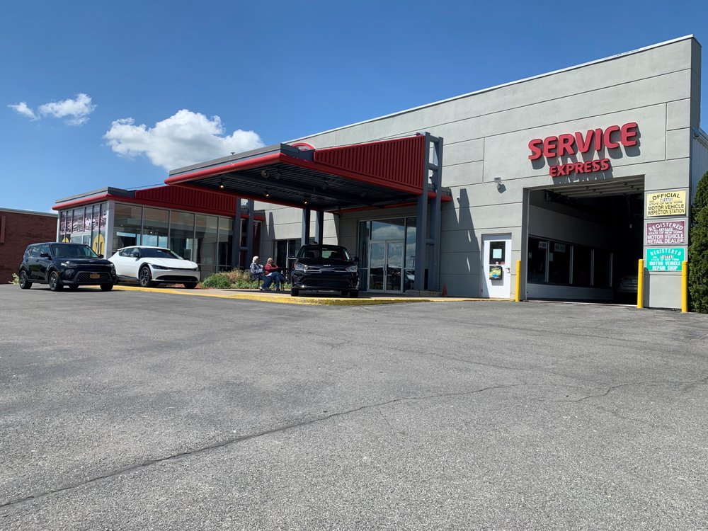 MATTHEWS KIA OF CLAY Updated April 2024 11 Photos 3885 State