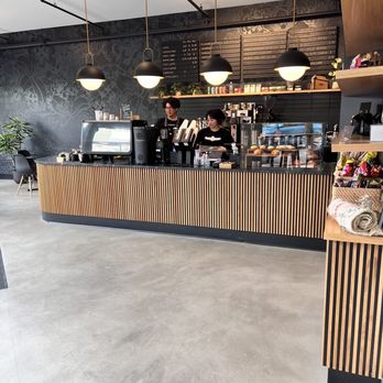 Magnifico Coffee Roasters - Coffee & Tea Near Me - Chicago, Illinois