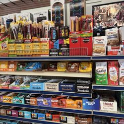 DeLauer's Super Newsstand - Oakland