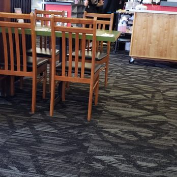 Restaurant Kenichi - Wait staff talking and texting, loud laughter. - Desserts Near Me - Hilo, Hawaii