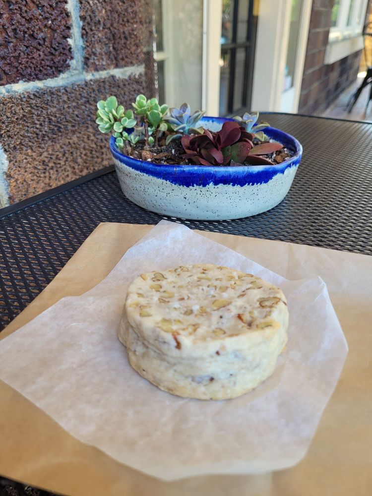 SLOW HAND BAKEHOUSE Updated September 2024 111 S Greenwood St