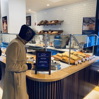 Paris Baguette - Soup and sandwich area, nobody there - Bakeries Near Me - New York, New York Paris Baguette - Soup and sandwich area, nobody there - Bakeries Near Me - New York, New York