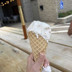Flora Park Creamery - Single August Pie !