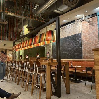 Nando's Peri-Peri - Interior - Portuguese Near Me - Chicago, Illinois