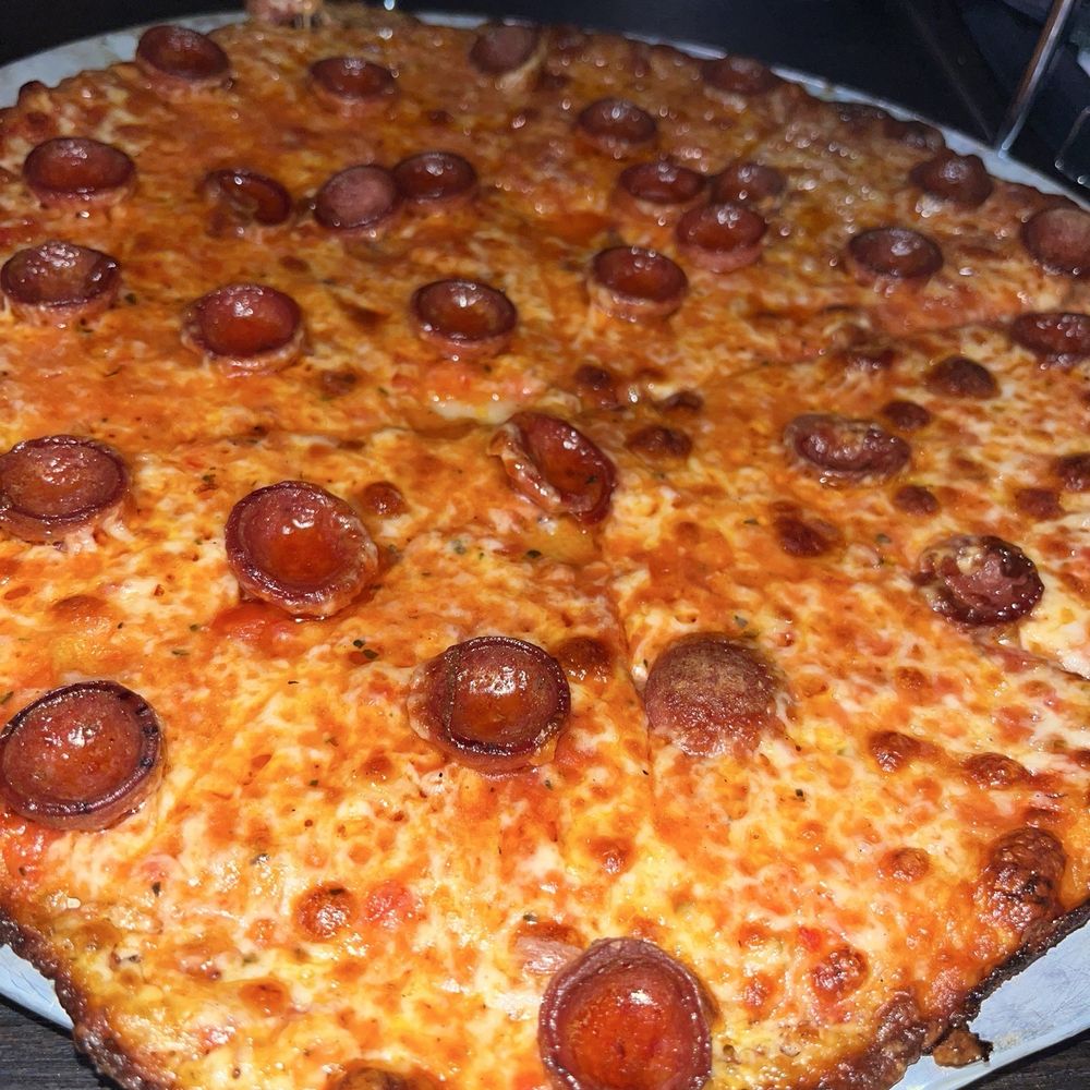 Star Tavern - Pepperoni - Pizza Near Me - City Of Orange, New Jersey Star Tavern - Pepperoni - Pizza Near Me - City Of Orange, New Jersey