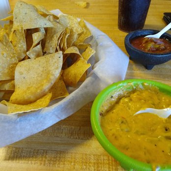 Little Diner - Chile Con Queso - Mexican Near Me - Canutillo, Texas