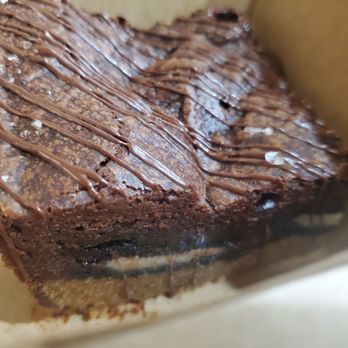Bake'n Babes - $7 sleazy brownie 6.5/10. Good, not great - Desserts Near Me - Tampa, Florida Bake'n Babes - $7 sleazy brownie 6.5/10. Good, not great - Desserts Near Me - Tampa, Florida