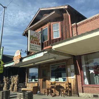 Chuck's Little Diner - Facade - Diners Near Me - Prairie City, Oregon