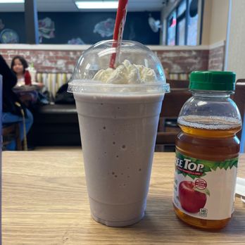 Sweet Desert Cafe - Yummy taro smoothie! - Cafes Near Me - Tempe, Arizona Sweet Desert Cafe - Yummy taro smoothie! - Cafes Near Me - Tempe, Arizona