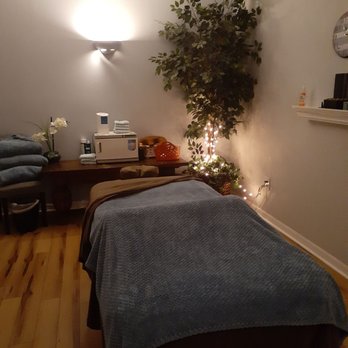 Hyde Park Massage & Spa - Massage room. - Massage Near Me - Tampa, Florida Hyde Park Massage & Spa - Massage room. - Massage Near Me - Tampa, Florida
