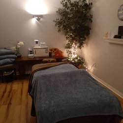 Hyde Park Massage & Spa - Massage room.