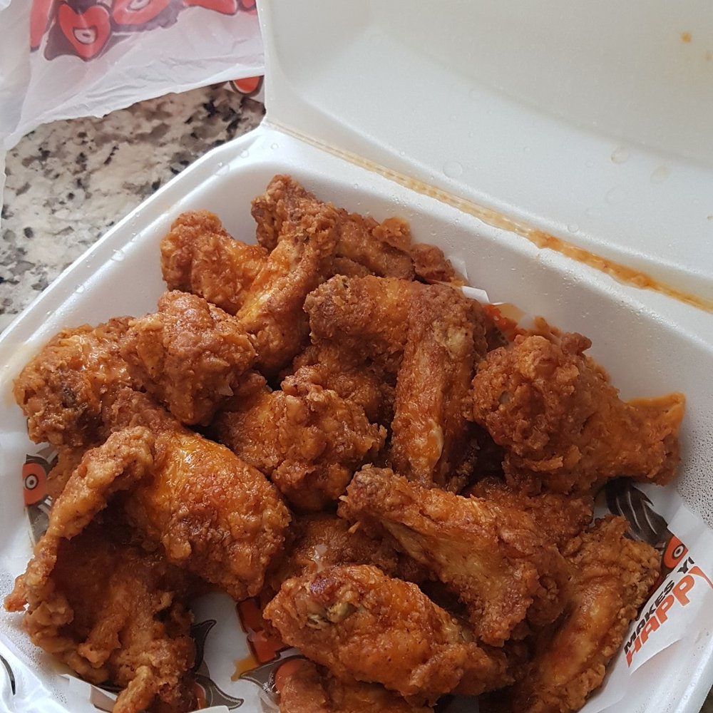 Hooters - 20 medium sauce classic hooter wings - Chicken Wings Near Me - New Castle, Delaware