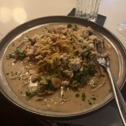 Crab lo mein