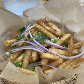 Mee Dee Thai Kitchen - Tom Yum Fries - Thai Near Me - Los Angeles, California