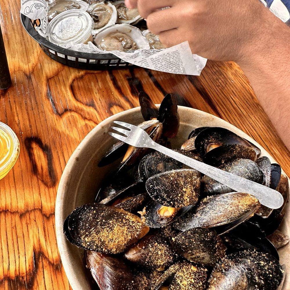 The Crab Shack - Mussels and oysters - Seafood Near Me - Tybee Island, Georgia The Crab Shack - Mussels and oysters - Seafood Near Me - Tybee Island, Georgia