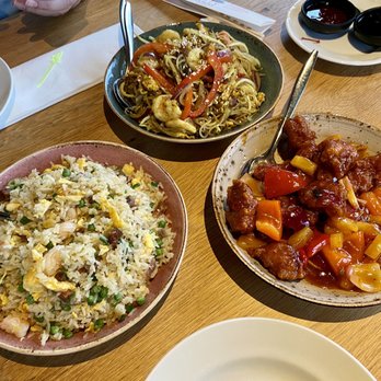 Sea Palace - Fried rice, Singapore style noodles, sweet and sour chicken (May 2022) - Dim Sum Near Me - Amsterdam, New Hampshire Sea Palace - Fried rice, Singapore style noodles, sweet and sour chicken (May 2022) - Dim Sum Near Me - Amsterdam, New Hampshire