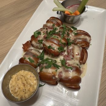 Guy Fieri's Kitchen + Bar - Pretzel bites - Hotels Near Me - Council Bluffs, Iowa Guy Fieri's Kitchen + Bar - Pretzel bites - Hotels Near Me - Council Bluffs, Iowa
