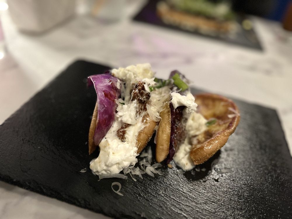 Momento Tapas & Cocktails