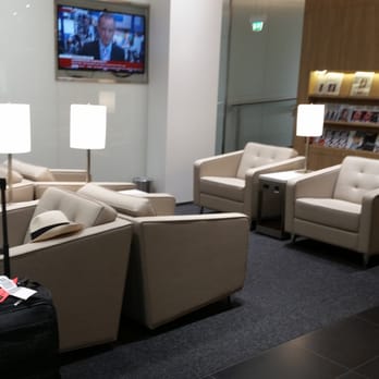 Air Canada Maple Leaf Lounge - Airport Lounges Near Me