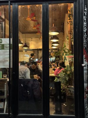 Chomp Chomp Thai kitchen by null