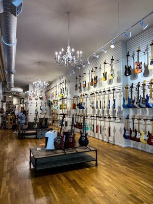 Chicago Music Exchange by null