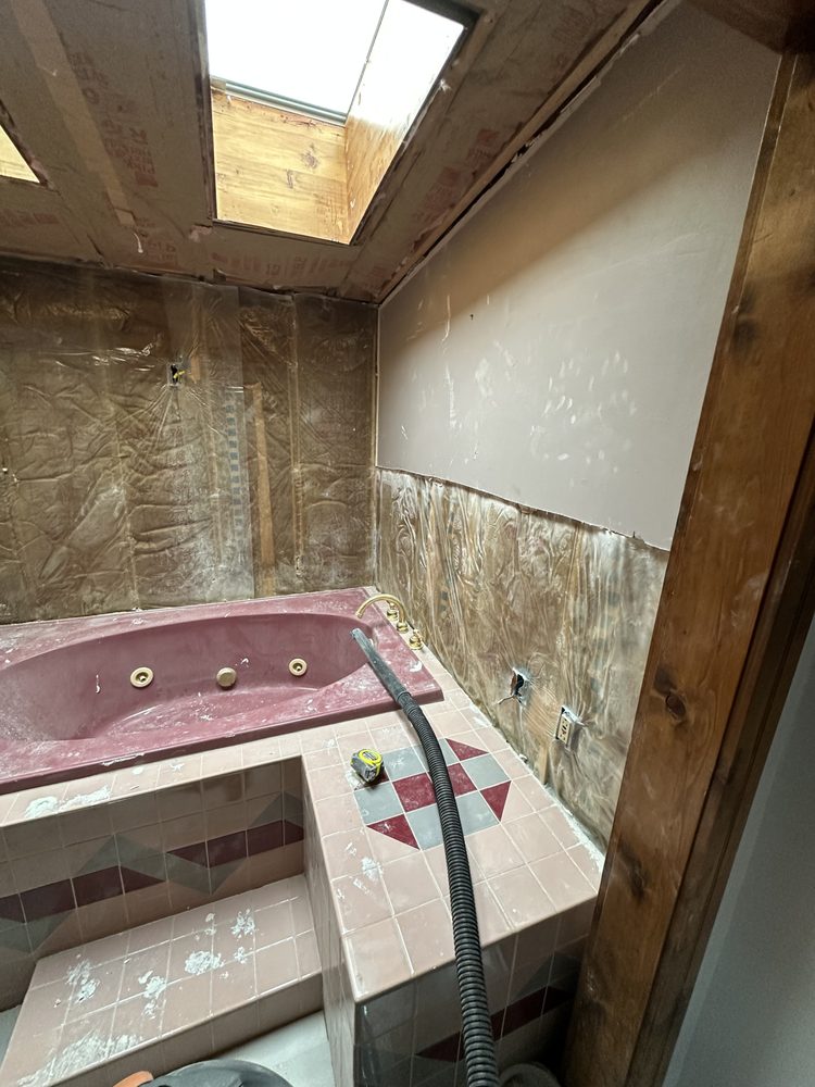 Slide of Leasher’s Home Solutions