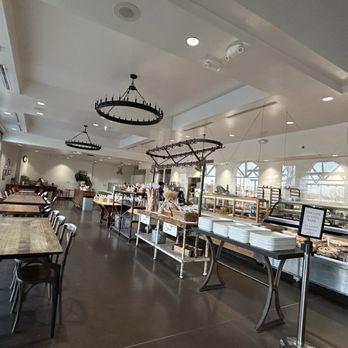 Cream Pan - Interior 1/28/25 - Bakeries Near Me - Fountain Valley, California Cream Pan - Interior 1/28/25 - Bakeries Near Me - Fountain Valley, California