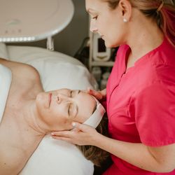 Seven Twentyseven Skincare