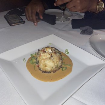 Del Frisco's Double Eagle Steakhouse - Del's Jumbo Lump Crab Cake - Seafood Near Me - Boston, Massachusetts Del Frisco's Double Eagle Steakhouse - Del's Jumbo Lump Crab Cake - Seafood Near Me - Boston, Massachusetts