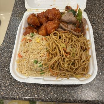 Baan Thai - Orange chicken, broccoli beef, fried rice and noodles. - Thai Near Me - Santa Maria, California