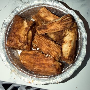 Sofrito Al Punto Restaurant - Yuca frita. Was so dry and overcooked!! This is disgraceful - Latin American Near Me - Brooklyn, New York Sofrito Al Punto Restaurant - Yuca frita. Was so dry and overcooked!! This is disgraceful - Latin American Near Me - Brooklyn, New York