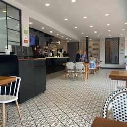 Café Zu Taza - Interior