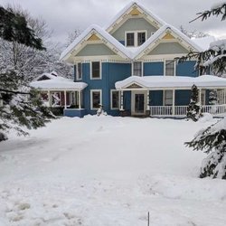 Meadowood Inn