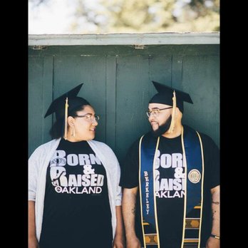 Anya McInroy Photography - Grad photos - Session Photography Near Me