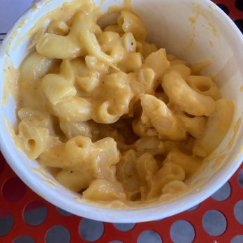 Dave's Hot Chicken - Mac & Cheese - Halal Near Me - Dearborn, Michigan