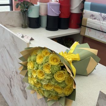 Terezas Flowers - Gift Shops Near Me - Van Nuys, California Terezas Flowers - Gift Shops Near Me - Van Nuys, California