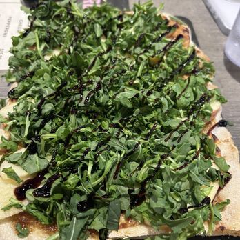 Six Byrd Cider - Fig and apple pizza - Cideries Near Me - Phoenix, Arizona