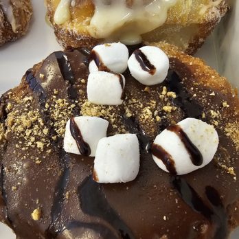 Parlor Doughnuts - S'more - Donuts Near Me - Orlando, Florida Parlor Doughnuts - S'more - Donuts Near Me - Orlando, Florida