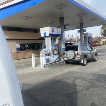 Chevron - Entrance on right side. Few parking spaces.. - Gas Stations Near Me - Newark, California Chevron - Entrance on right side. Few parking spaces.. - Gas Stations Near Me - Newark, California