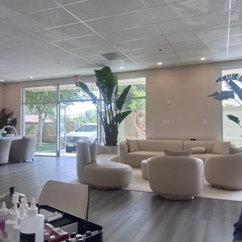 Nok Nok Nails & Head Spa - Sitting area and pedicure seats . - Nail Salons Near Me - Hanford, California Nok Nok Nails & Head Spa - Sitting area and pedicure seats . - Nail Salons Near Me - Hanford, California
