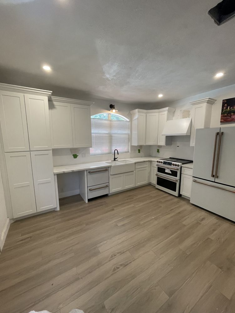 Slide of Maxwell Remodeling