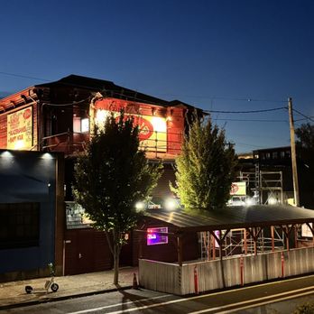Yur's Bar & Grill - Building and patio. - American Near Me - Portland, Oregon Yur's Bar & Grill - Building and patio. - American Near Me - Portland, Oregon