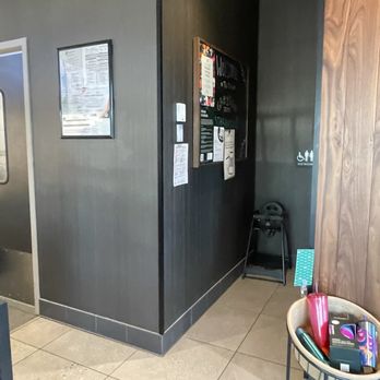 Starbucks - Coffee & Tea Near Me - Grayson, Georgia