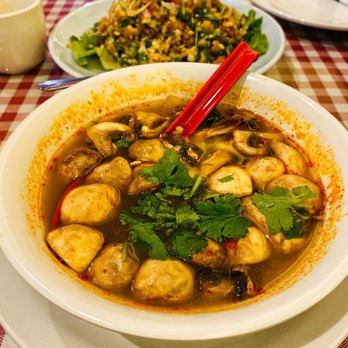Padaek - Shrimp Tom Yum - Thai Near Me - Falls Church, Virginia