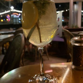 Strada - Elderflower Spritz - Italian Near Me - London, XGL Strada - Elderflower Spritz - Italian Near Me - London, XGL