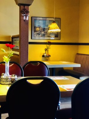 Mona's Italian Restaurant by null