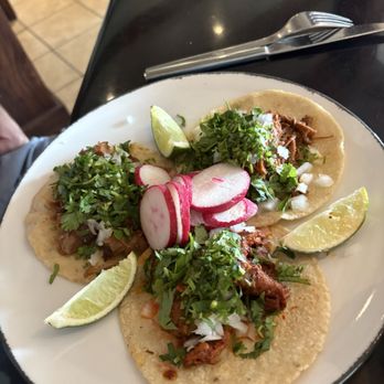 Taqueria El Pueblito - Street tacos - pastor, carnita, barbaco. The best was carnitas - Mexican Near Me - Winchester, Virginia