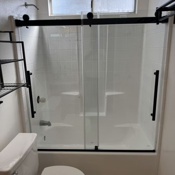 Supreme Handyman Service - New Shower Doors, Refinished Bathtub/Shower, new Towel Hardware.. - Handyman Near Me Supreme Handyman Service - New Shower Doors, Refinished Bathtub/Shower, new Towel Hardware.. - Handyman Near Me