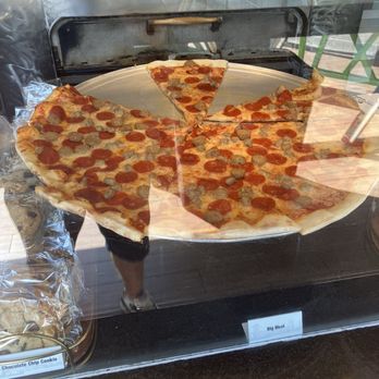 Pin-Up Pizza - Pizza Near Me - Las Vegas, Nevada